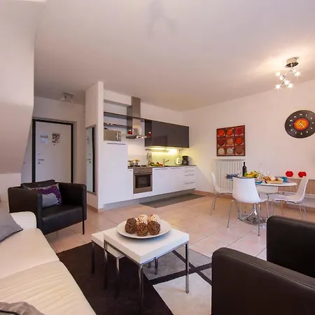 Apartamento Casa Mastena Vista San Siro (Lombardy)
