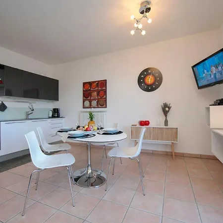 Apartamento Casa Mastena Vista San Siro (Lombardy)